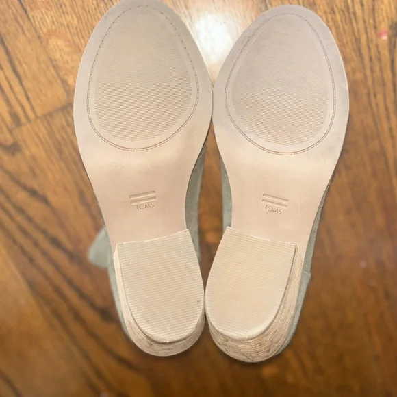 TOMS Olive Green CHELSEA BOOTIE - Picture 4 of 5